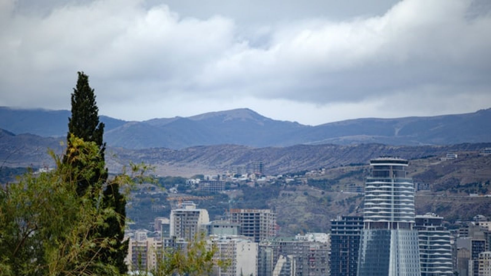 mostafa-meraji-IPQG-Pog0Cw-unsplash