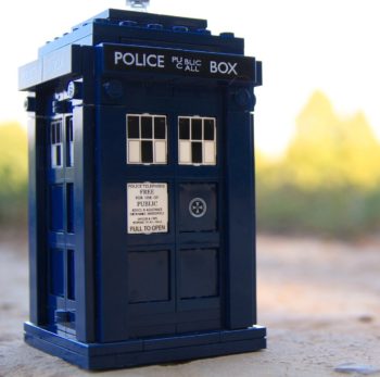 A toy TARDIS made out of Lego